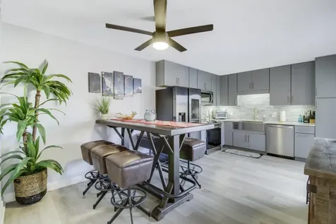 912 9th Court Palm Beach Gardens FL 33410