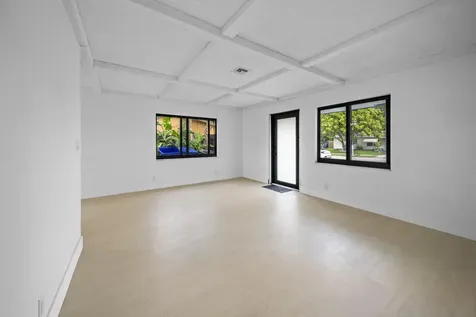 7708 SW 9th Street North Lauderdale FL 33068