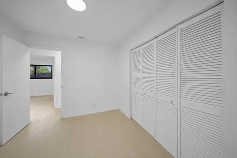 7708 SW 9th Street North Lauderdale FL 33068