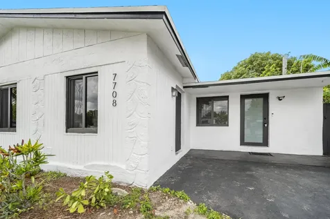 7708 SW 9th Street North Lauderdale FL 33068