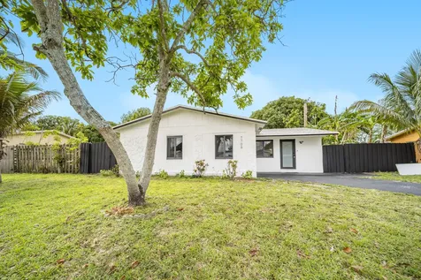 7708 SW 9th Street North Lauderdale FL 33068