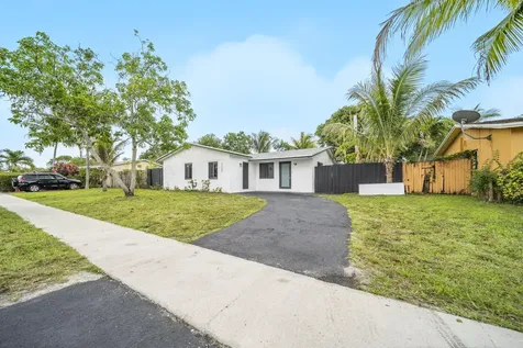 7708 SW 9th Street North Lauderdale FL 33068