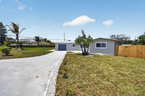 9361 SE Duncan Street Hobe Sound FL 33455