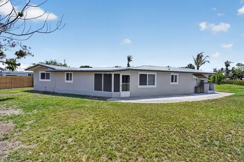 9361 SE Duncan Street Hobe Sound FL 33455