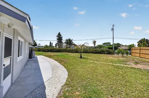 9361 SE Duncan Street Hobe Sound FL 33455
