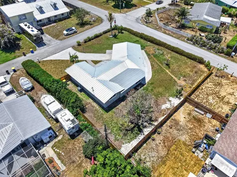 9361 SE Duncan Street Hobe Sound FL 33455