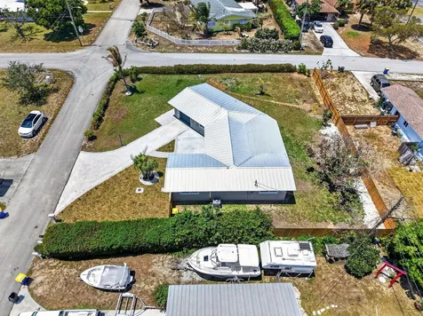 9361 SE Duncan Street Hobe Sound FL 33455