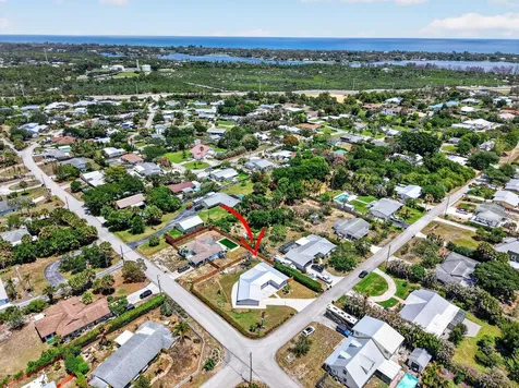 9361 SE Duncan Street Hobe Sound FL 33455
