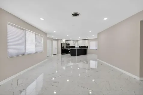 9361 SE Duncan Street Hobe Sound FL 33455