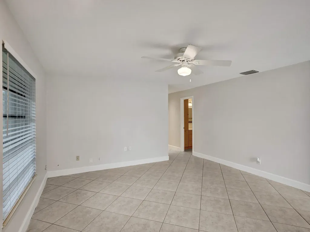 3747 E Valley Green Drive Davie FL 33328