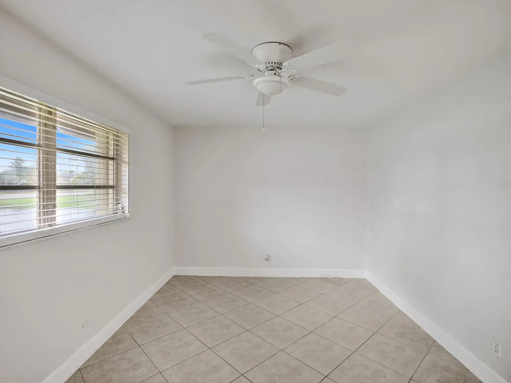 3747 E Valley Green Drive Davie FL 33328
