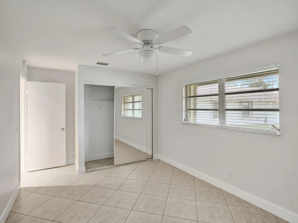 3747 E Valley Green Drive Davie FL 33328