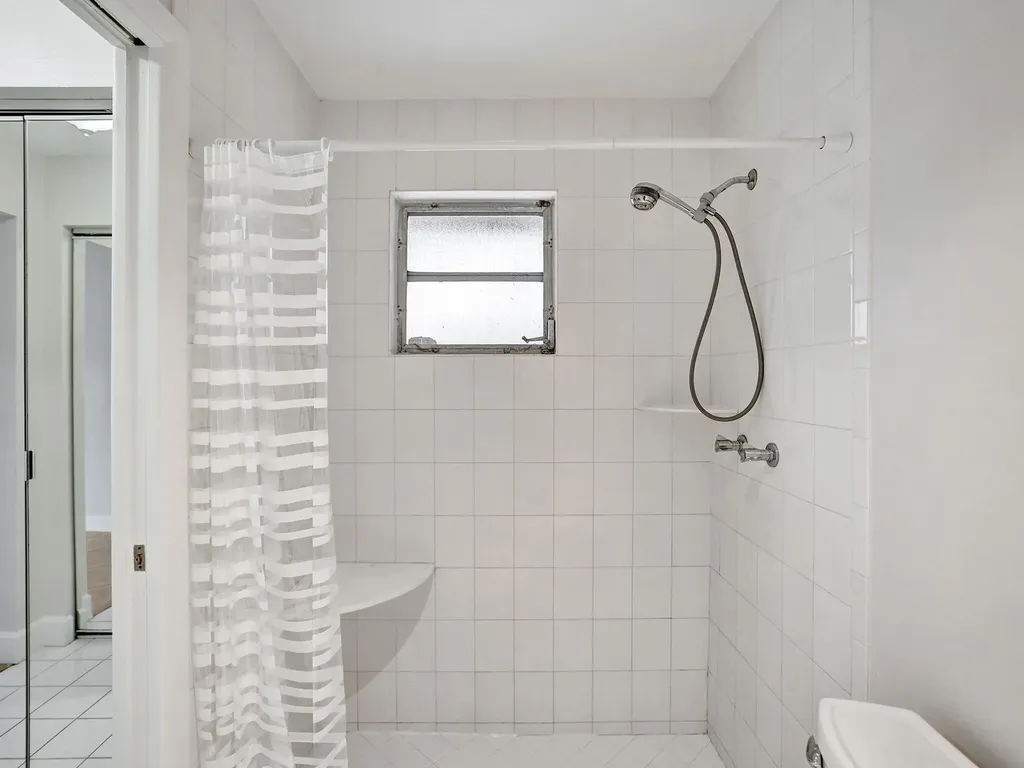 3747 E Valley Green Drive Davie FL 33328