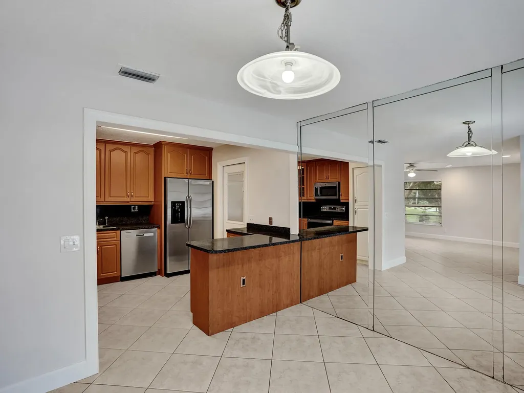 3747 E Valley Green Drive Davie FL 33328