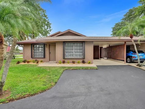 3747 E Valley Green Drive Davie FL 33328