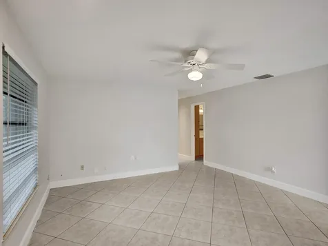 3747 E Valley Green Drive Davie FL 33328