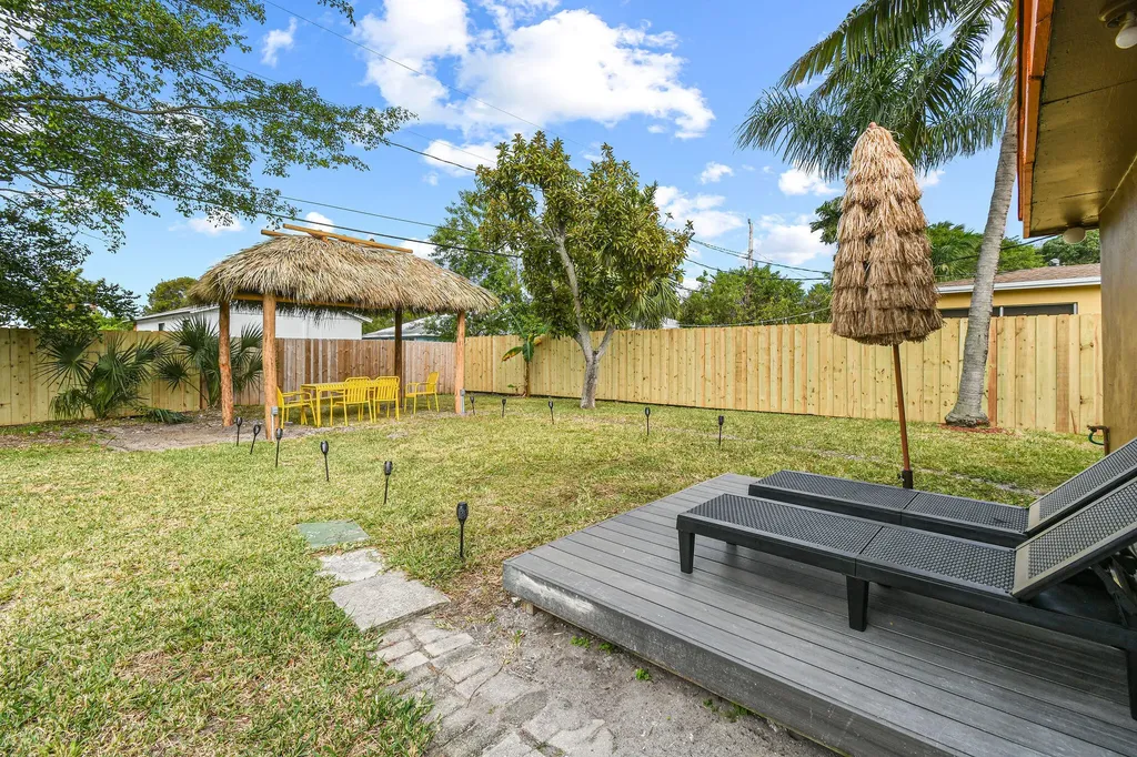 943 Charles Street West Palm Beach FL 33401