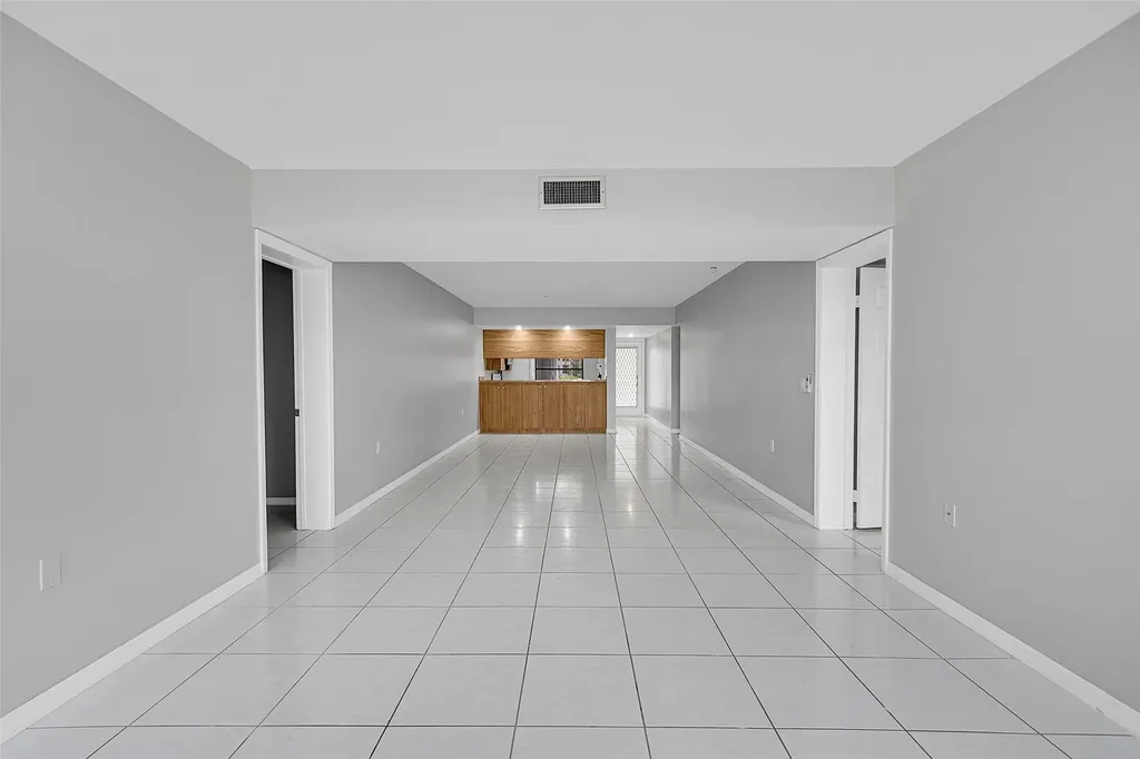 1713 Whitehall Drive Davie FL 33324