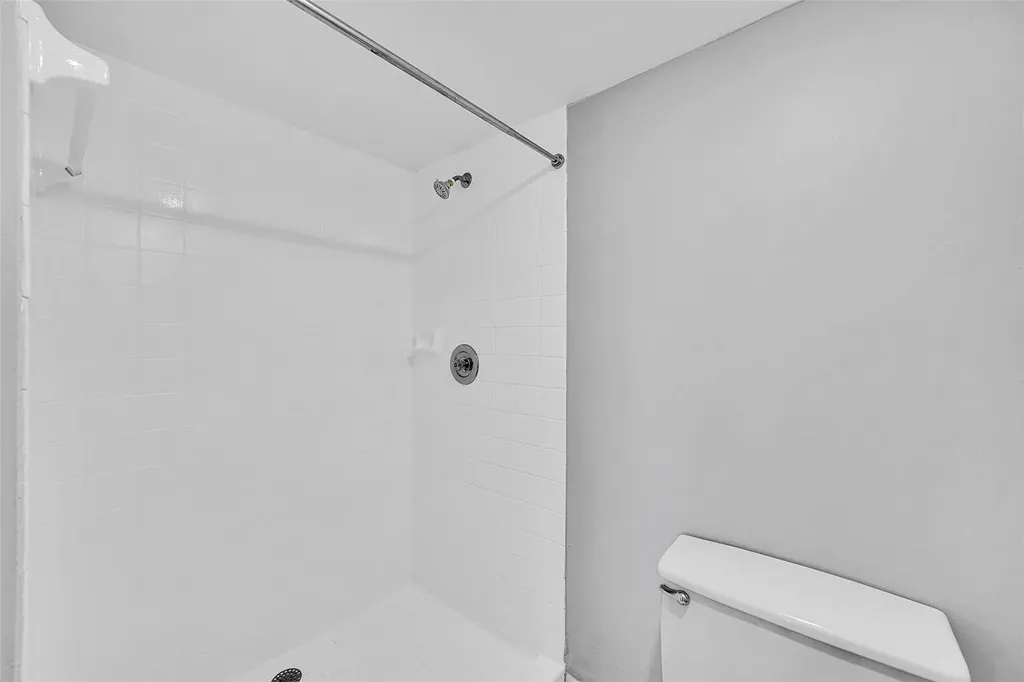 1713 Whitehall Drive Davie FL 33324