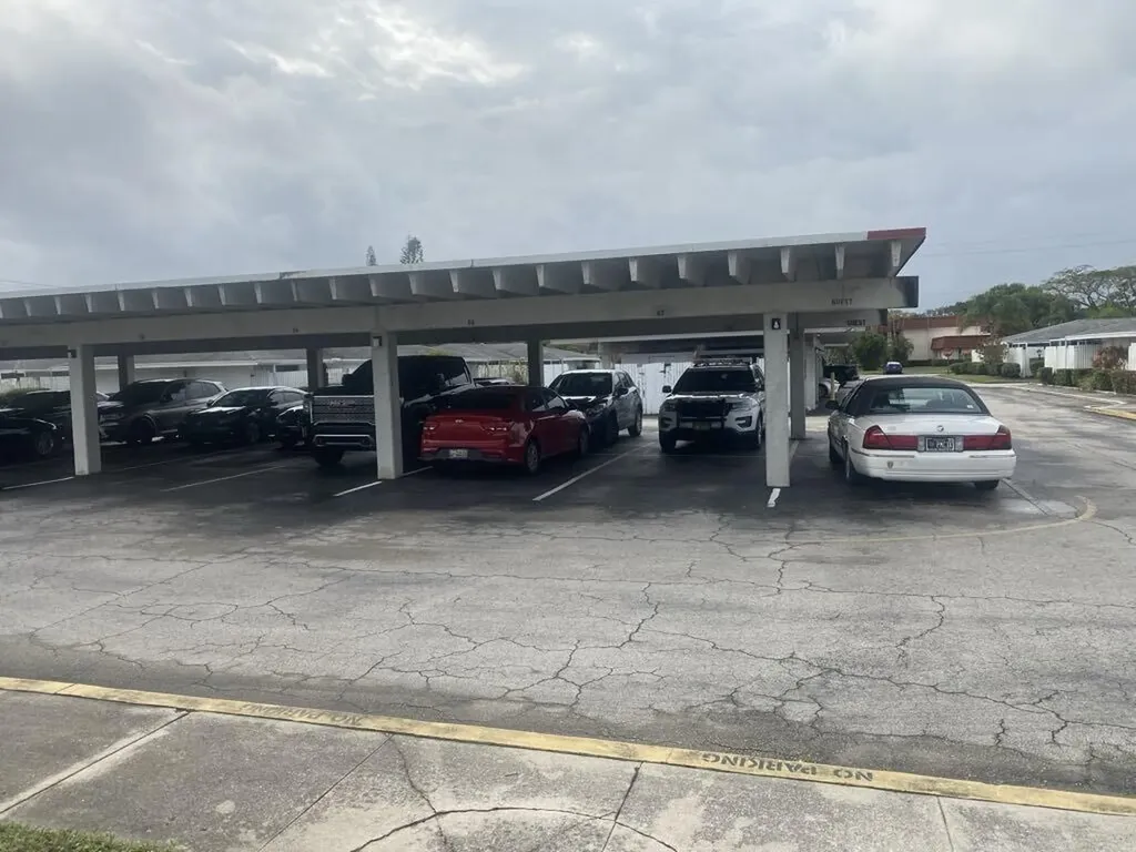 61 East Court Royal Palm Beach FL 33411