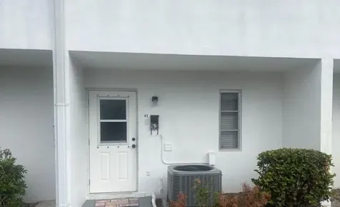 61 East Court Royal Palm Beach FL 33411