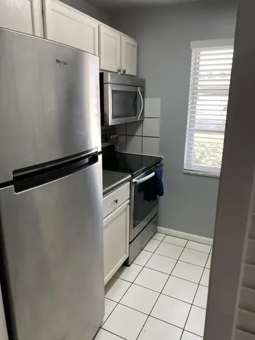61 East Court Royal Palm Beach FL 33411