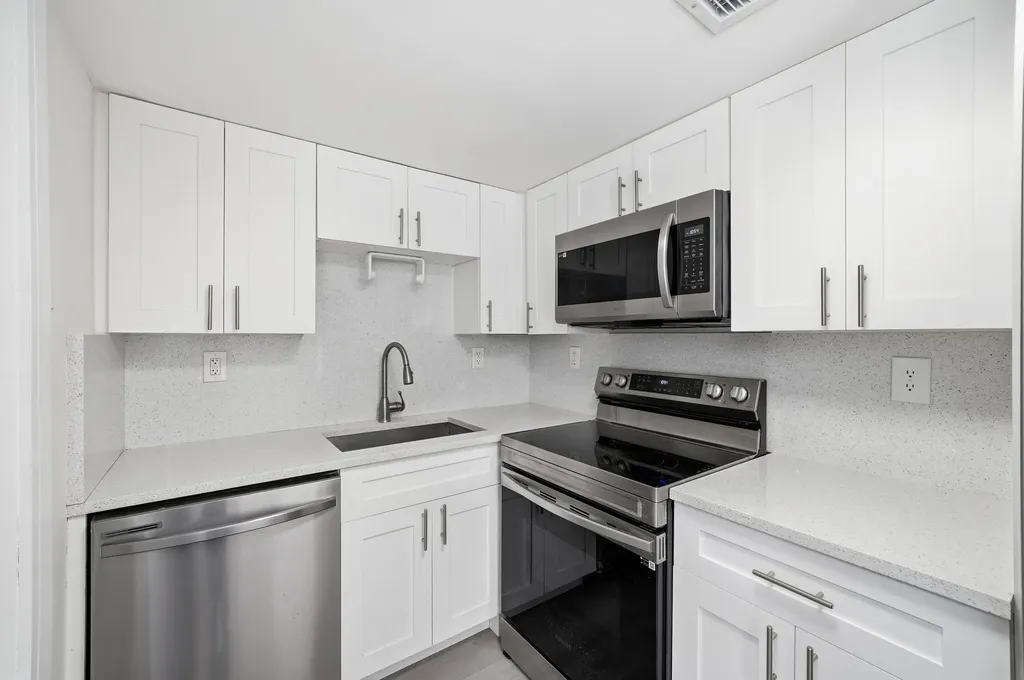 622 SW 7th Avenue Fort Lauderdale FL 33315