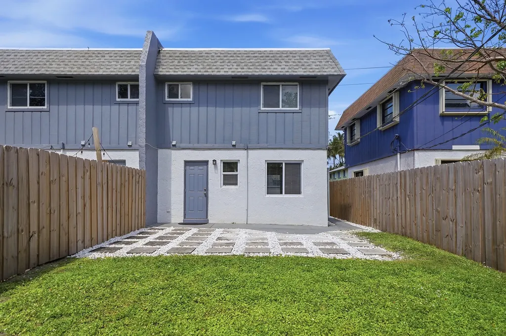 622 SW 7th Avenue Fort Lauderdale FL 33315