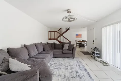 317 3rd Court Palm Beach Gardens FL 33410