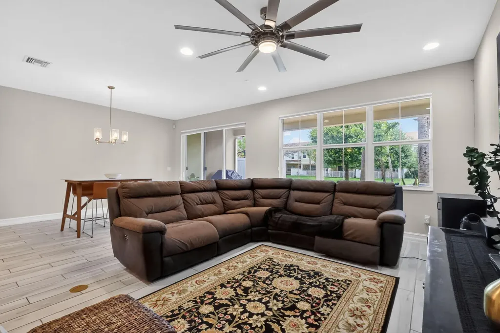 11945 Park Central Royal Palm Beach FL 33411