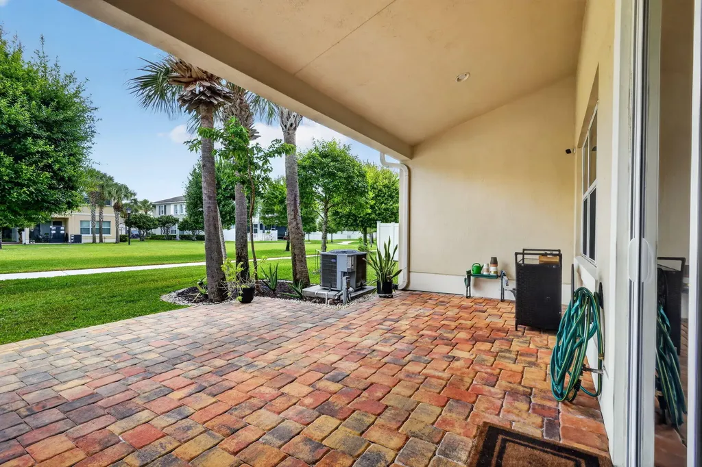 11945 Park Central Royal Palm Beach FL 33411