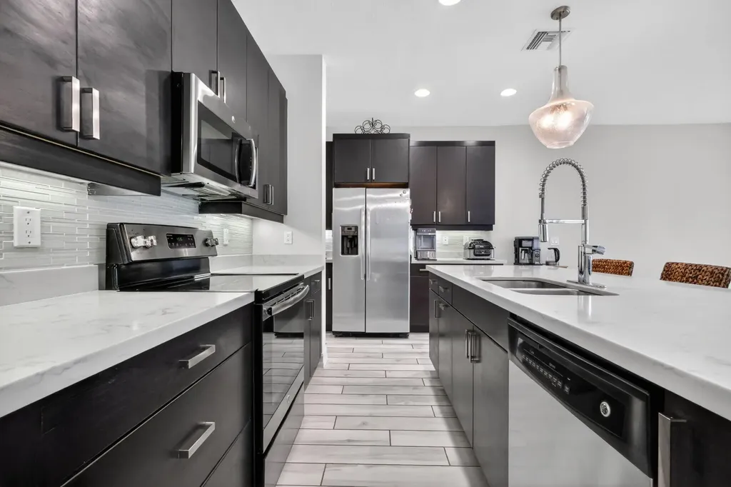 11945 Park Central Royal Palm Beach FL 33411