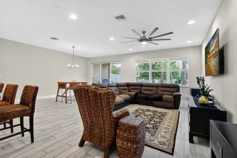 11945 Park Central Royal Palm Beach FL 33411