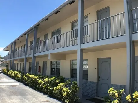 660 Glouchester Street Boca Raton FL 33487