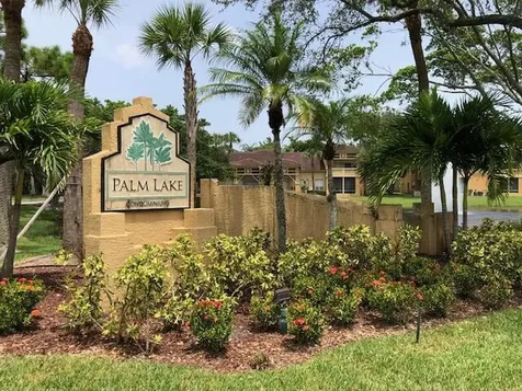 4767 Via Palm Lakes West Palm Beach FL 33417