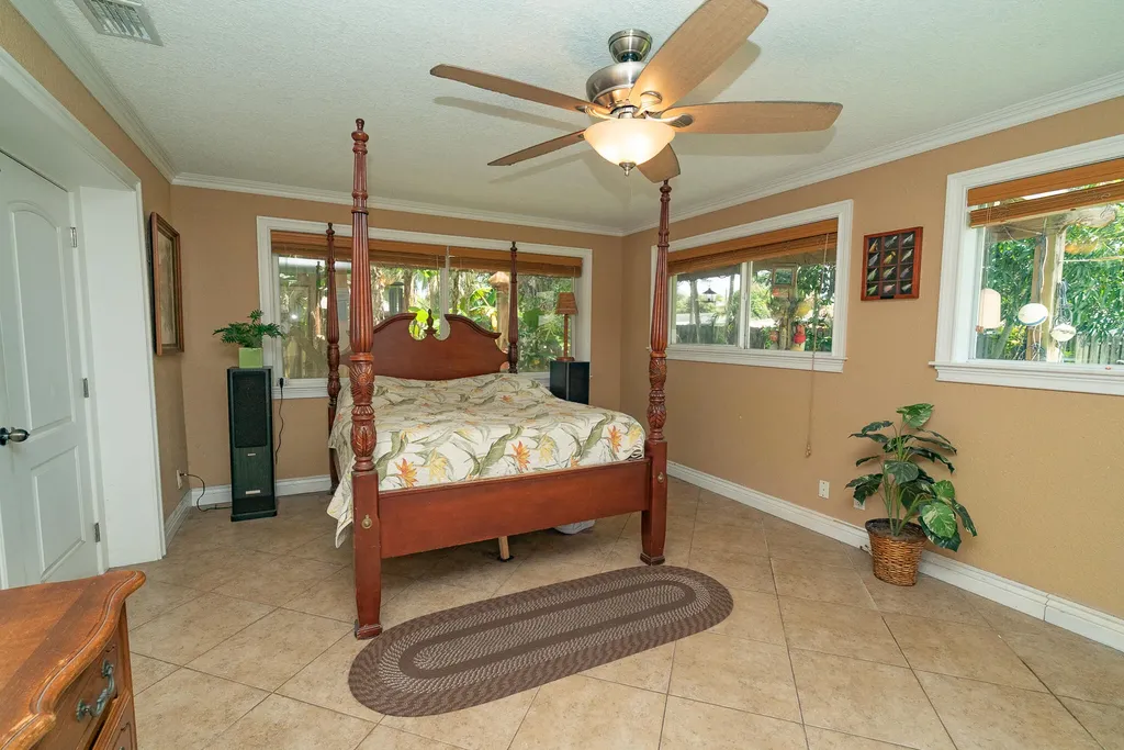 820 SW 18th Court Fort Lauderdale FL 33315