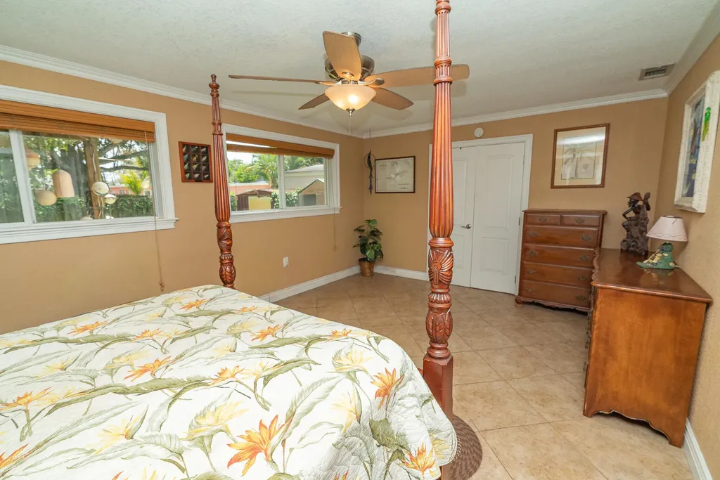 820 SW 18th Court Fort Lauderdale FL 33315