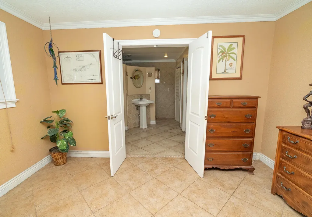 820 SW 18th Court Fort Lauderdale FL 33315