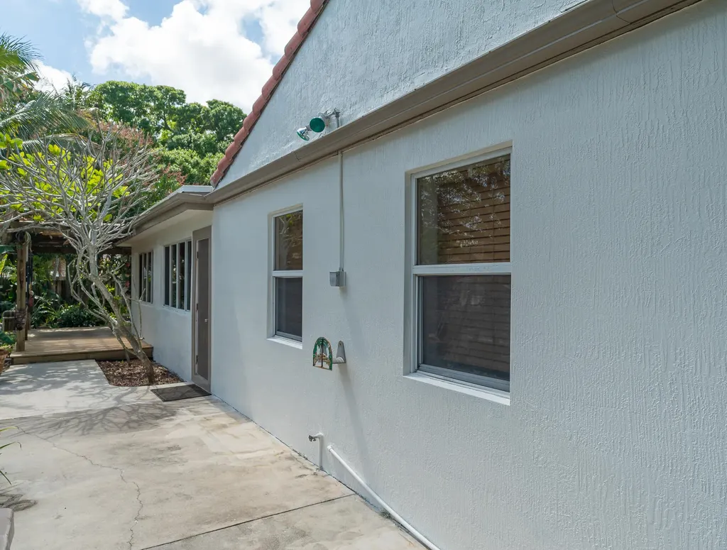 820 SW 18th Court Fort Lauderdale FL 33315