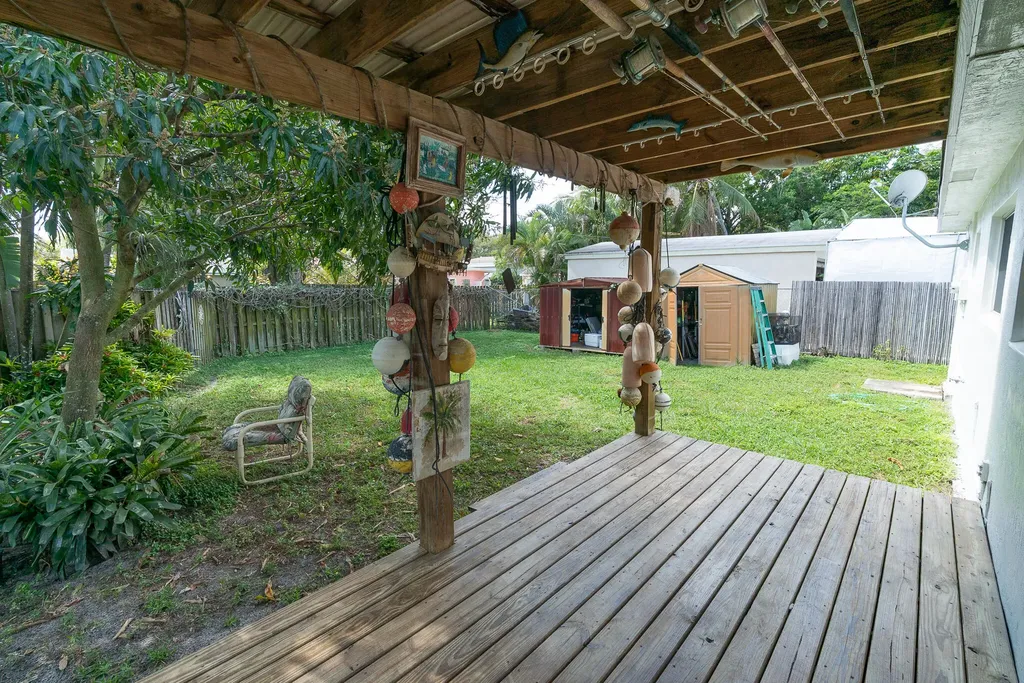 820 SW 18th Court Fort Lauderdale FL 33315