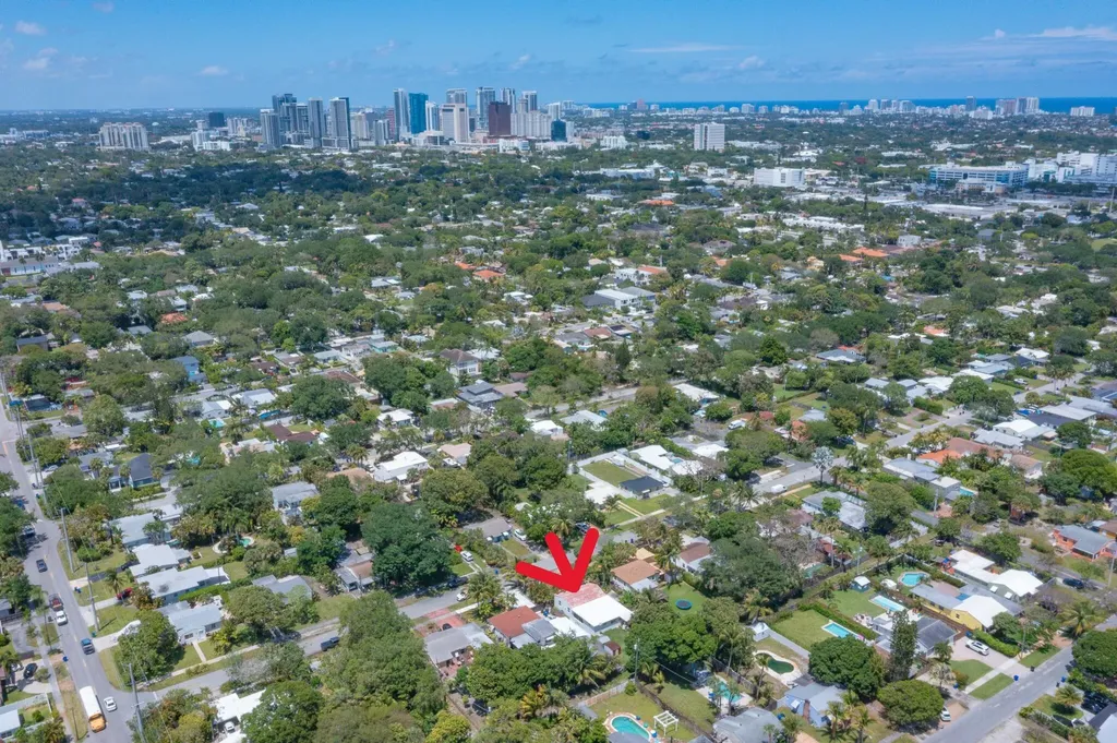 820 SW 18th Court Fort Lauderdale FL 33315