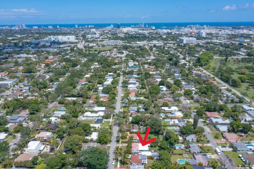 820 SW 18th Court Fort Lauderdale FL 33315