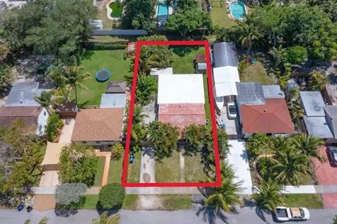 820 SW 18th Court Fort Lauderdale FL 33315