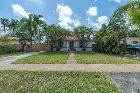 820 SW 18th Court Fort Lauderdale FL 33315