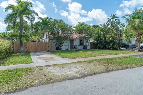 820 SW 18th Court Fort Lauderdale FL 33315