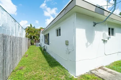 820 SW 18th Court Fort Lauderdale FL 33315