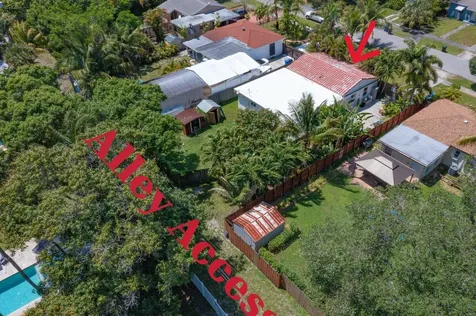 820 SW 18th Court Fort Lauderdale FL 33315