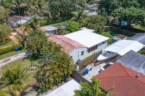 820 SW 18th Court Fort Lauderdale FL 33315