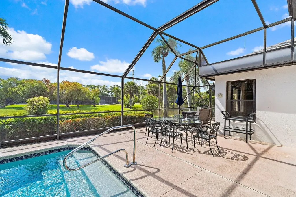 1106 Sand Drift Way West Palm Beach FL 33411