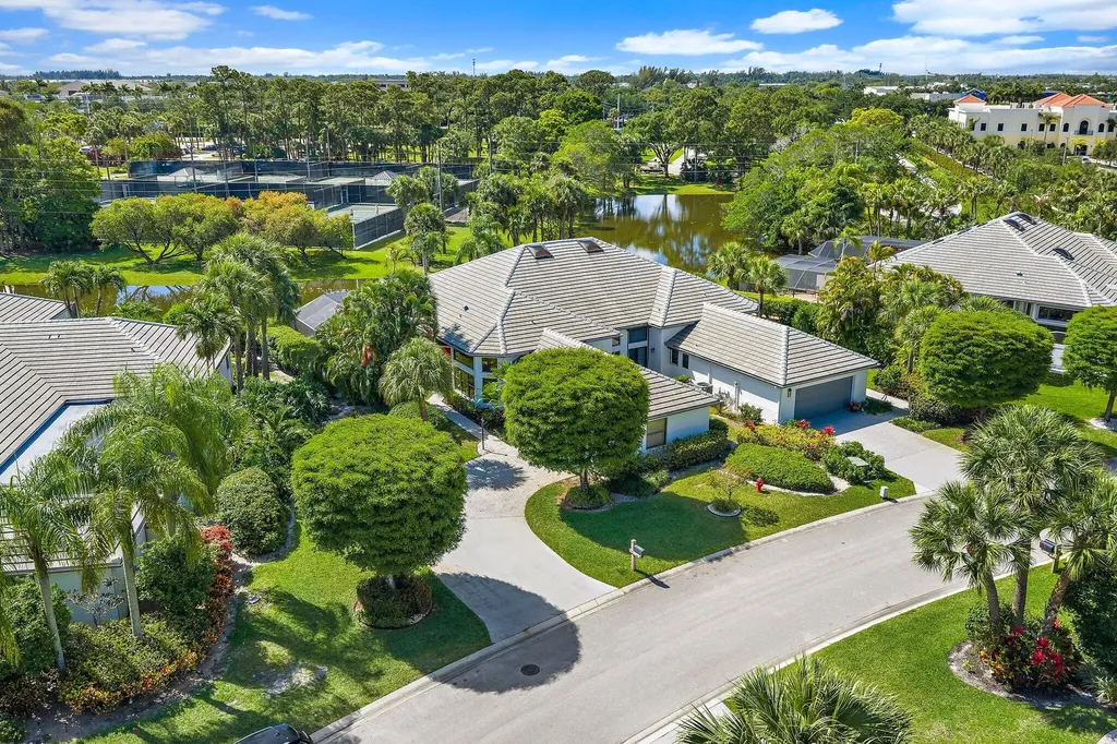 1106 Sand Drift Way West Palm Beach FL 33411